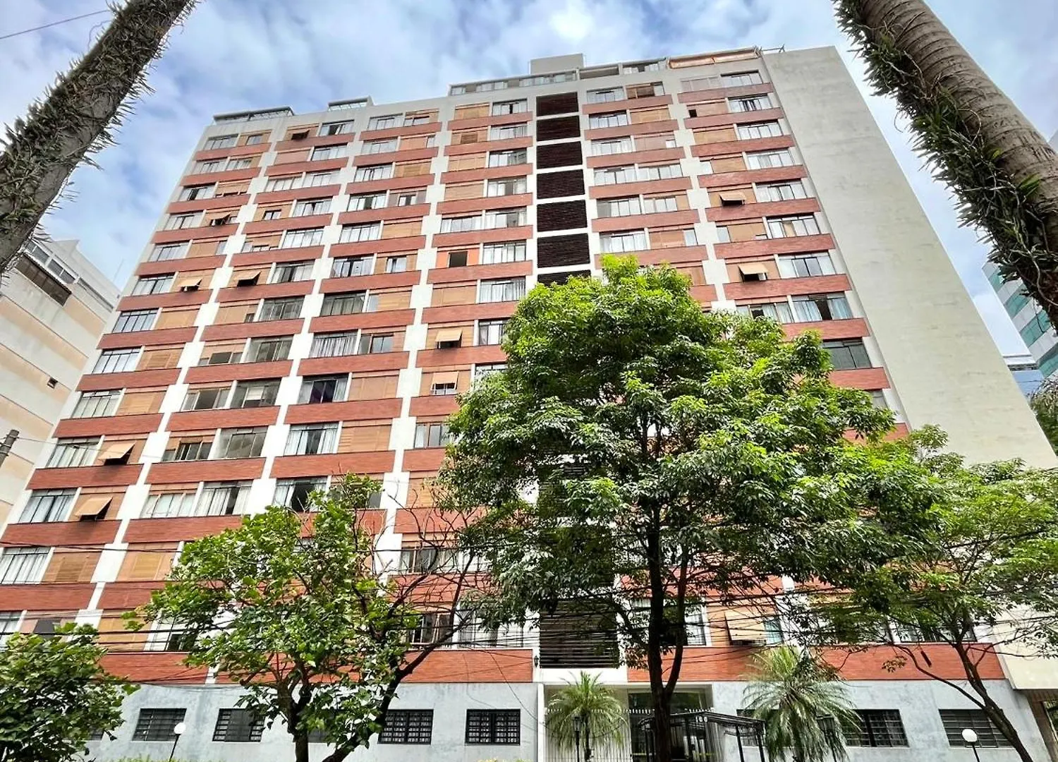 Paradise Sp 94 Sao Paulo Daire